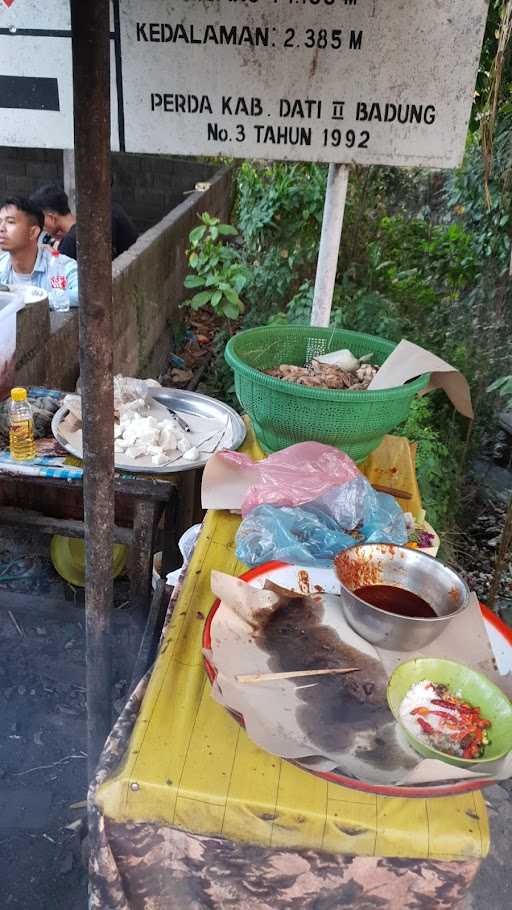 Sate Babi Pengkolan 7