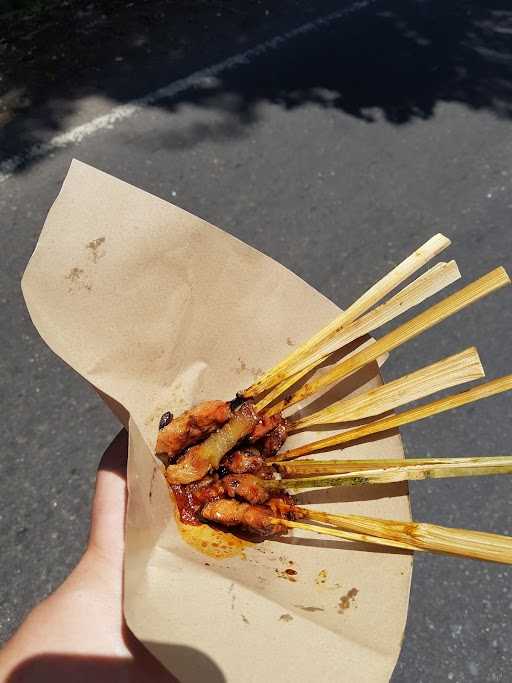 Sate Babi Pengkolan 8