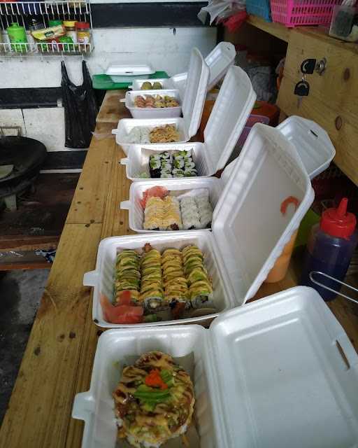 Sushi Warung Garage 5