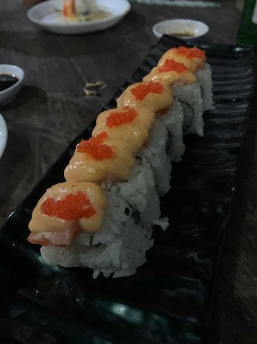 Sushi Warung Garage 1