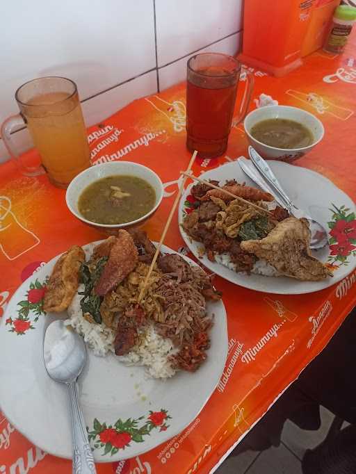 Warung Babi Guling Bu Agung 10