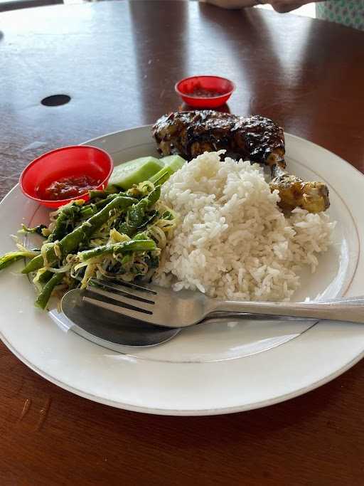 Warung Bu Yudik 2