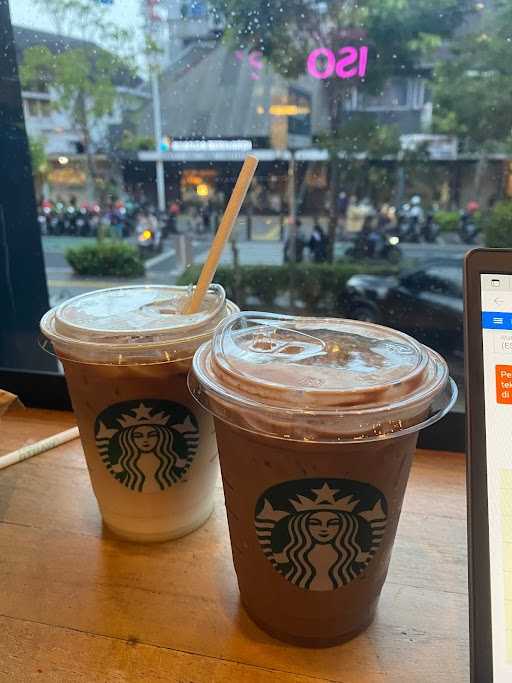 Starbucks - Menteng Huis 9