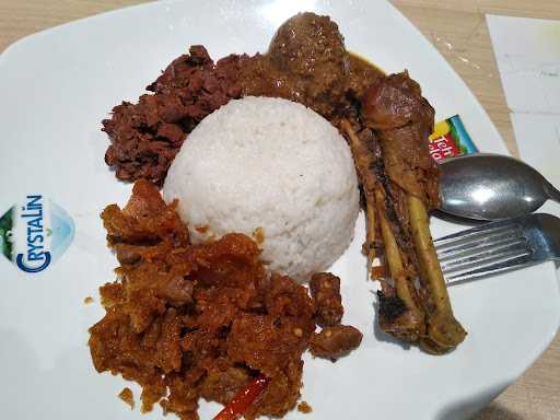 Gudeg Yu Djum, Sarinah 1