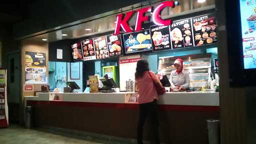 KFC - Pasaraya Manggarai 4