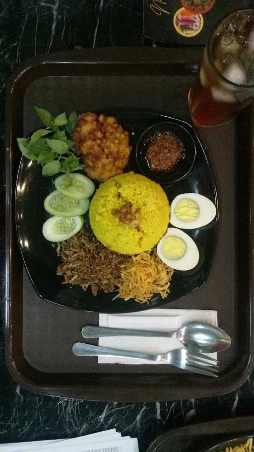 Nasi Kuning Rurukan 3