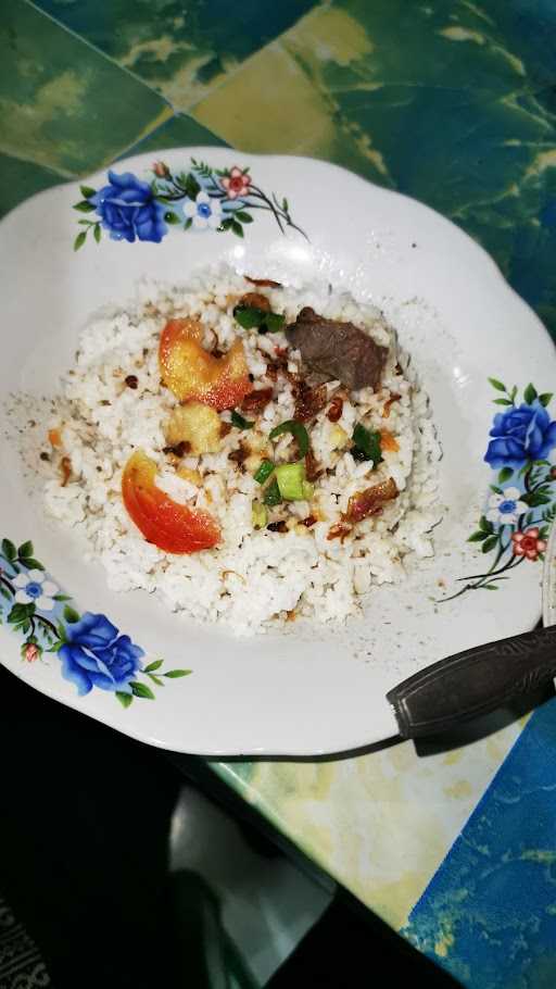 Nasi Uduk Soto & Pecel Penyet Bu Hj. Maolah 4