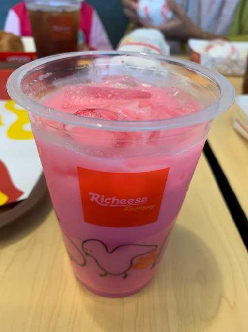 Richeese Factory Magelang 1