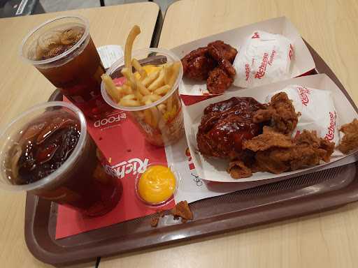 Richeese Factory Magelang 8