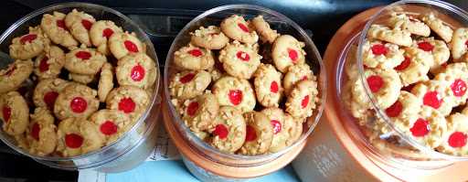 Dapoer Caca Snack & Cookies. 5