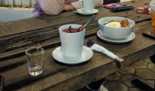 Loko Cafe Semarang Tawang 9