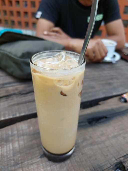 Loko Cafe Semarang Tawang 5