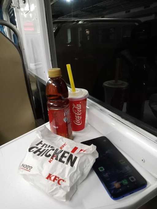 KFC - Stasiun Tawang 2