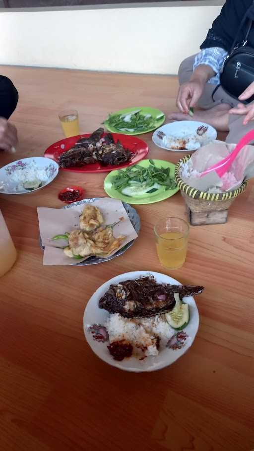 Sebatur Sekopek Seafood 5