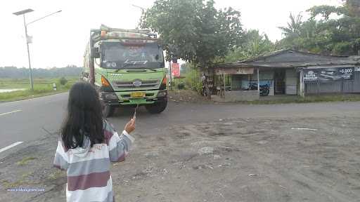 Warung Makan Mbah Tardjo 7