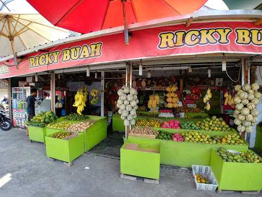 Ricky Juices & Fruits Ice Vendor 6