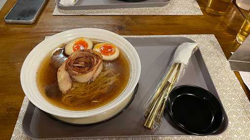 Golden Geisha Ramen 8