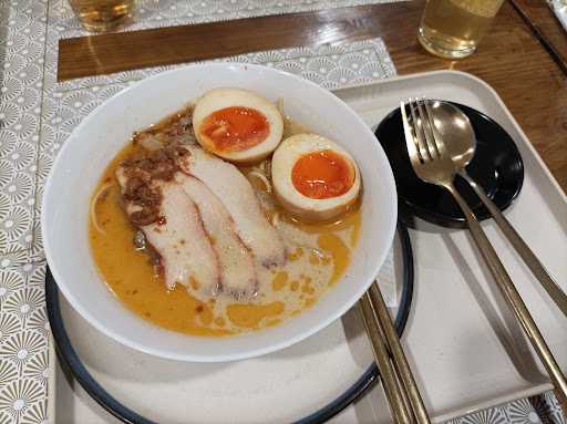 Golden Geisha Ramen 5