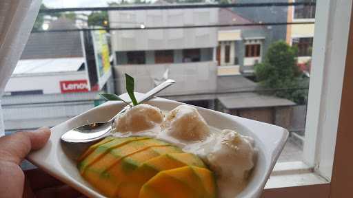 Mak Semarangan Monjali - Peranakan & Javanese Cuisine 10