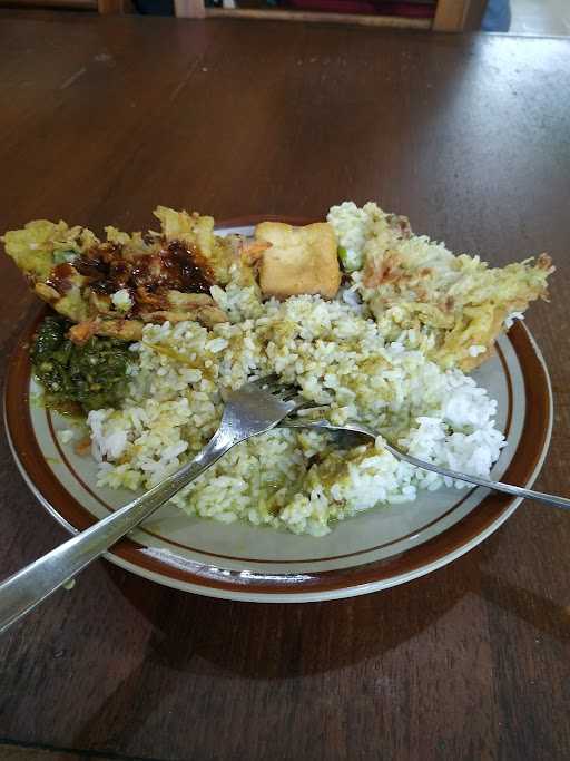 Rumah Makan Padang Murah 6