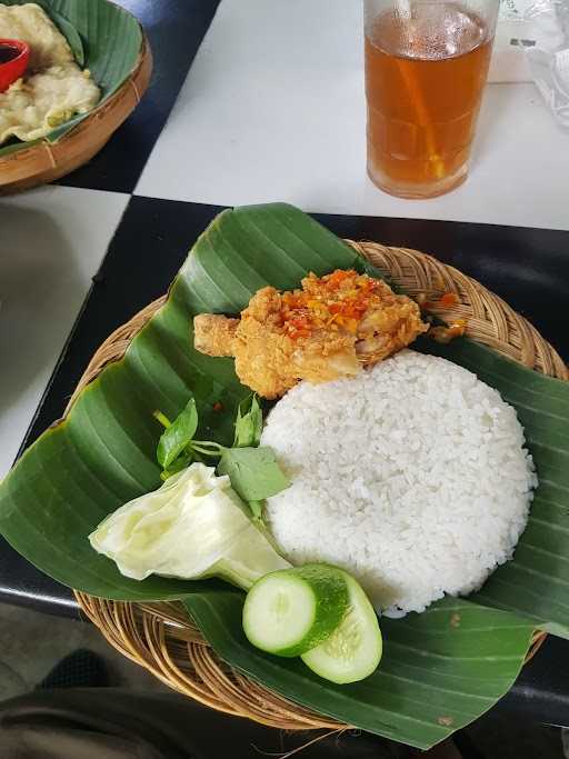 Warung Inyong 8