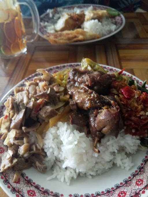 Warung Makan Lestari 6