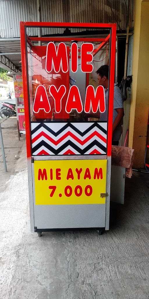 Mie Ayam Merdeka 4