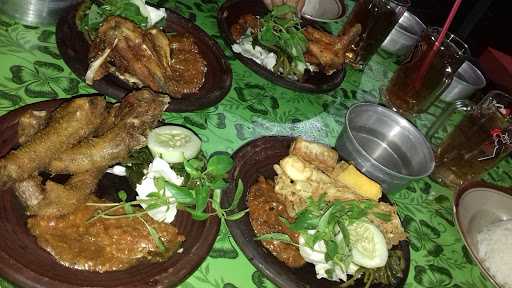 Warung Bu May 1