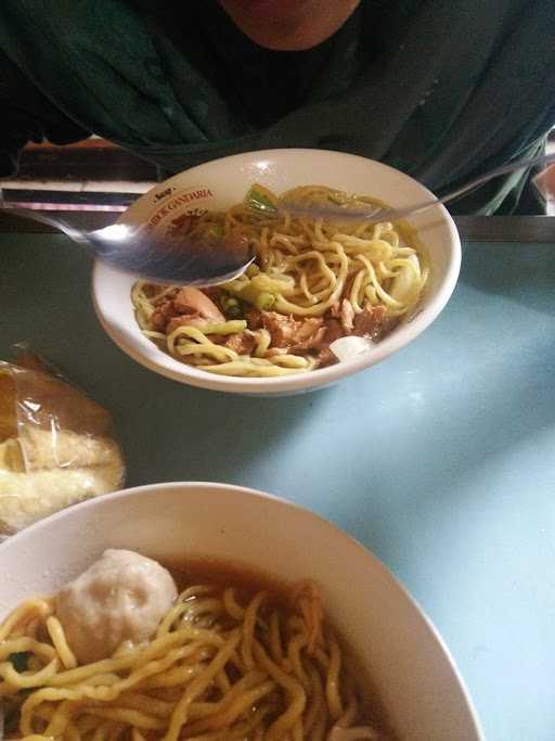 Mie Ayam & Bakso Pak Jarano 5