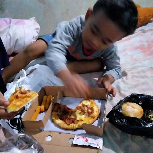 Pizza Hut Delivery - Phd Indonesia 6