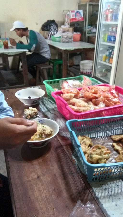 Warung Soto Bu Nunuk 4