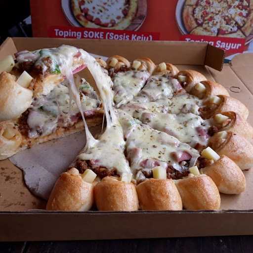 Pizza Azza Jombang 5