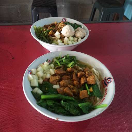 Bakso Komplit Telur Puyuh & Mie Ayam Pak Lux 4