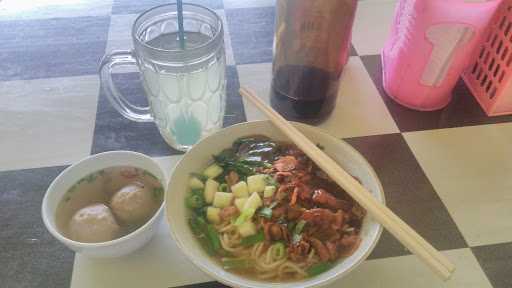 Pak Gosong Chicken Noodles And Meatballs 7