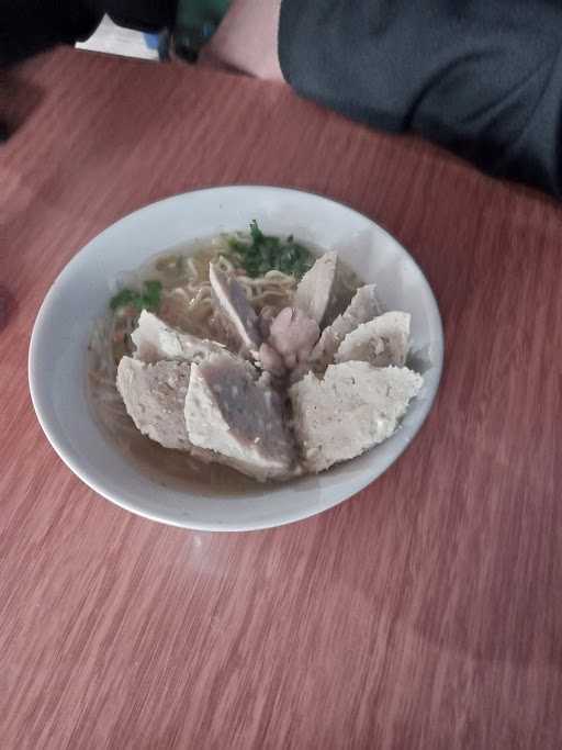 Bakso & Mie Ayam Sadam 3 1