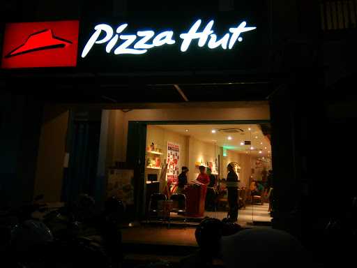 Pizza Hut Restoran 1