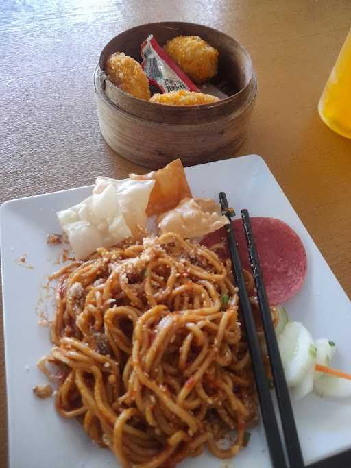 Mie Nyablak 1