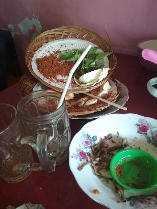 Warung Ayam Laos Bu Endang 9