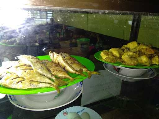 Warung Nasgor Cak Eko 4