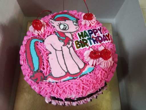 Safa'S Cake 5