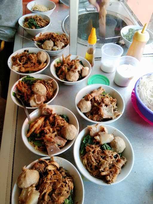 Bakso Balungan Sapi Pak Suroto 1