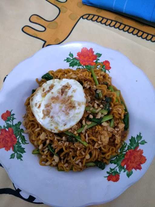 Kedai Mie Malik Lobunta 4