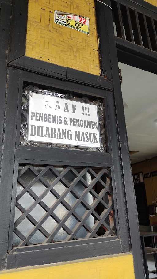 Rumah Makan Padang Basamo 9