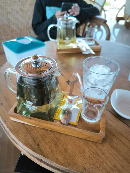 Agrapana Tea & Eatery 6