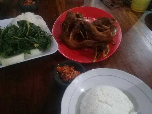 Warung Ayam Goreng/Bakar Bu Rin 2