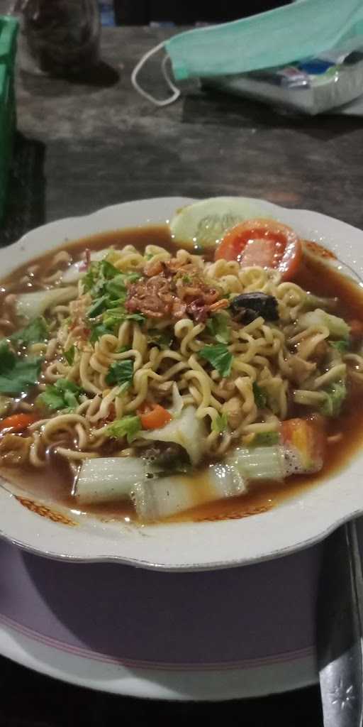 Warung Nasi Goreng Tikungan 8