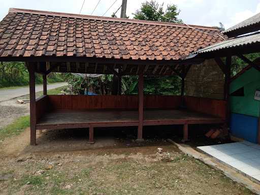 Rm. Saung Devan 5