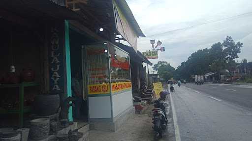 Rumah Makan Padang Murah Meriah 6