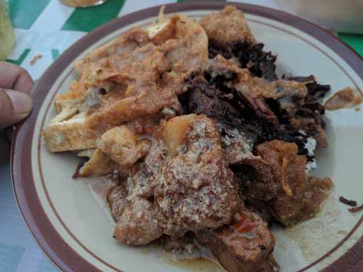 Warung Makan Gudeg Bu Santi 9