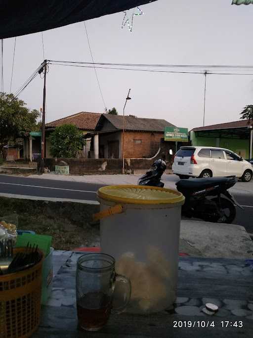 Warung Nasi Goreng Asab Merapi 5